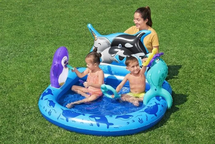 Bestway Polar Pals Play Center (53" x 51.5" x 28.5"/1.34m x 1.31m x 73cm)