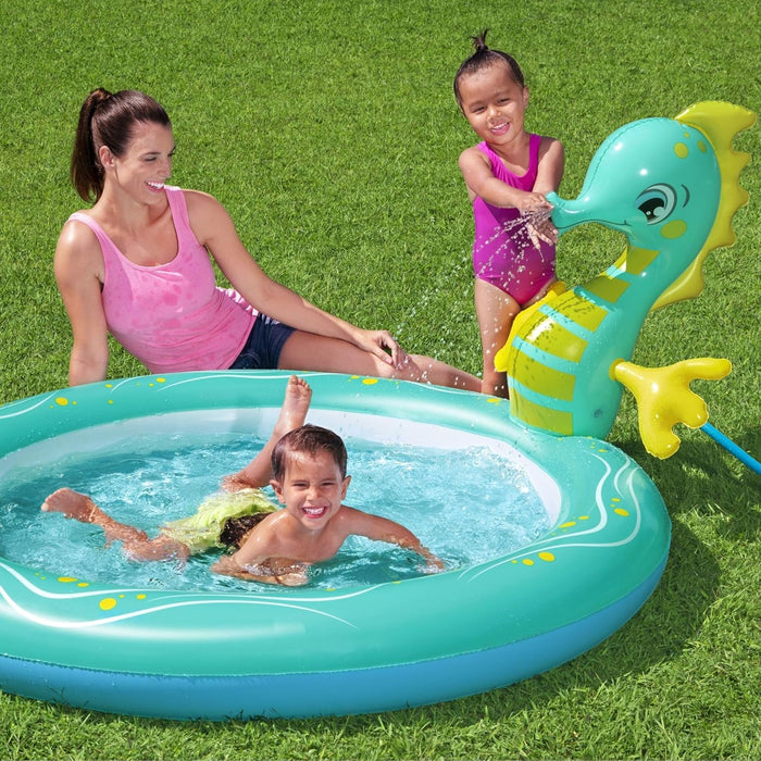 Bestway Seahorse Sprinkler Paddling Pool, Kids Garden Pool (6′2" x 63" x 34"/1.88m x 1.60m x 86cm)