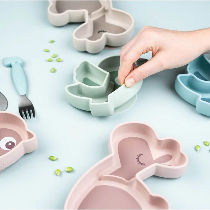Done By Deer Silicone Stick & Stay Snack Plate