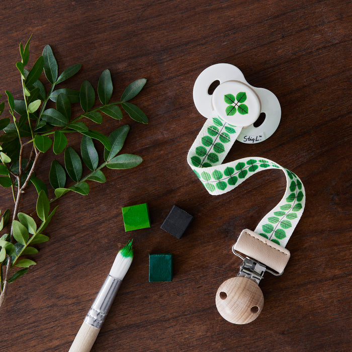 Elodie Pacifier Clip Wood Pacifier Accessories (Bersa)