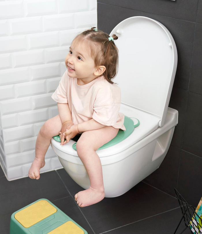 Foldable Toilet reducer by Badabulle.