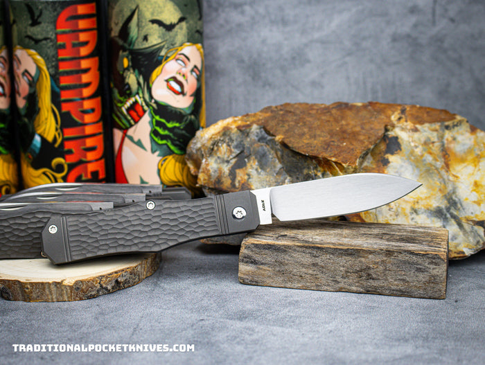 Jack Wolf Knives Vampire Jack Jigged Dark Blasted Titanium