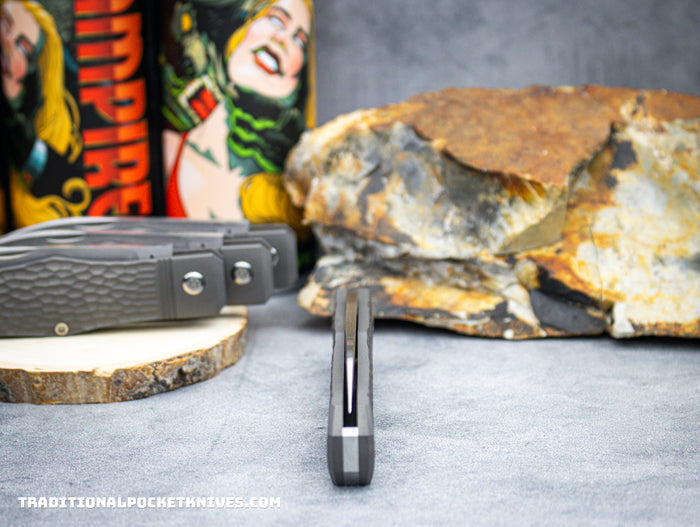 Jack Wolf Knives Vampire Jack Jigged Dark Blasted Titanium