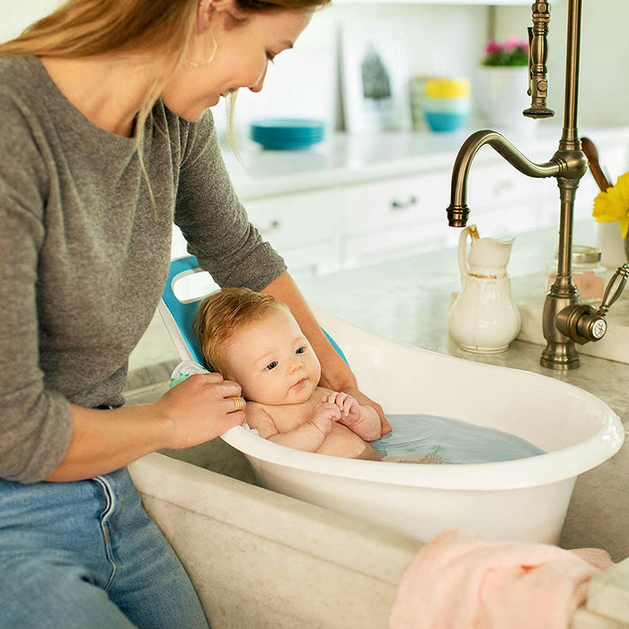 Munchkin Sit and Soak BathTub - White.