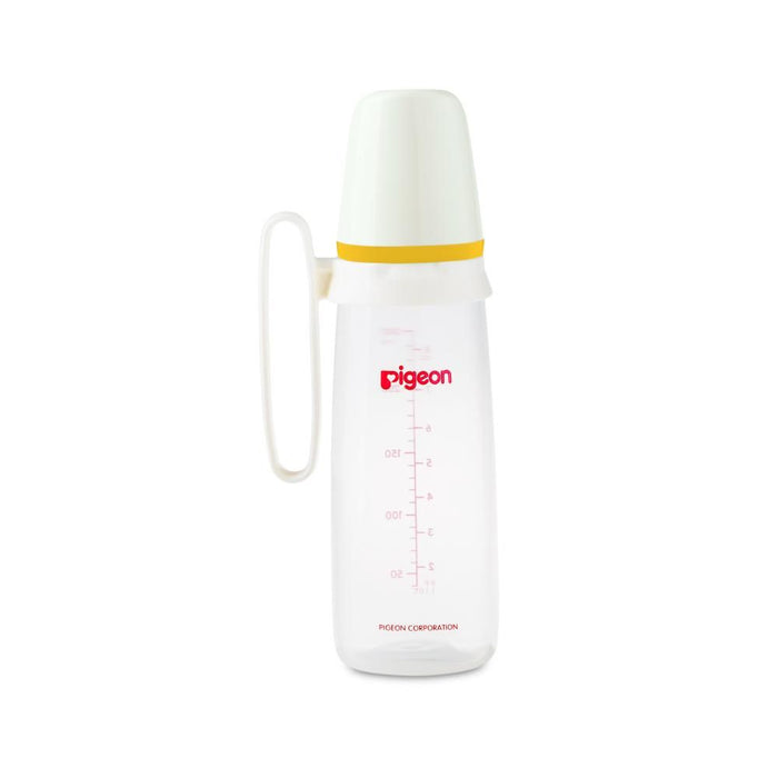 Pigeon Plastic Feeding Bottle With Handle (240ml)