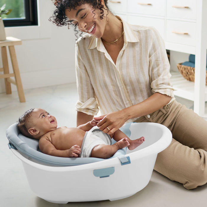 Skip Hop Wave 4 In 1 Bath Tub + Wave Rinser White