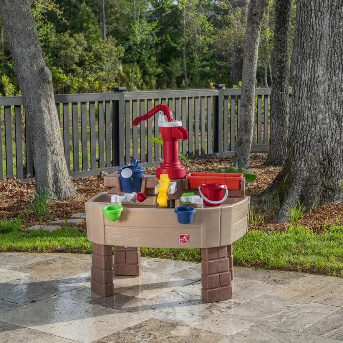 Step2 Pump & Splash Discovery Water Table.